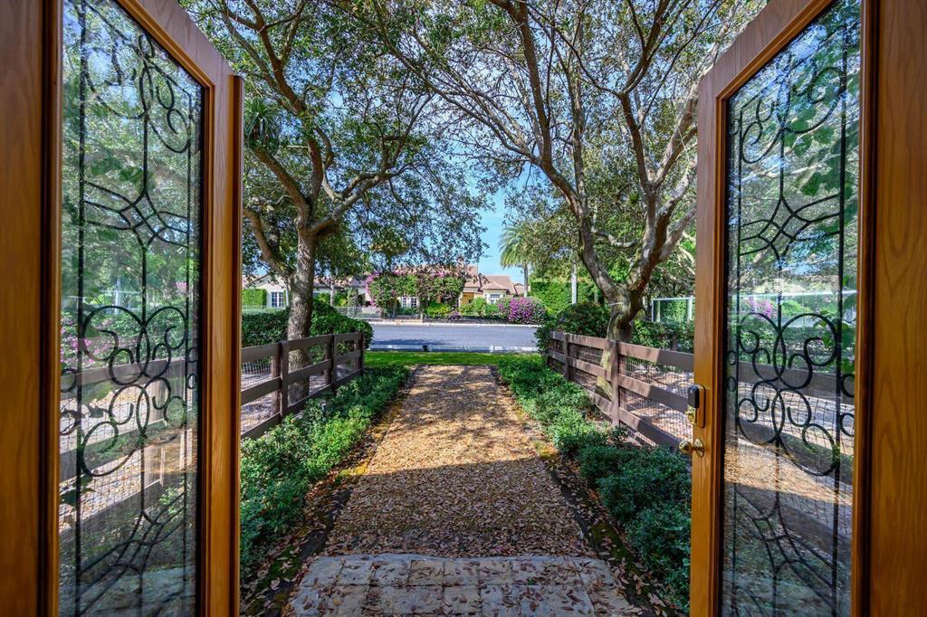 SADDLE TRAIL PARK OF WELLINGTON - Residential