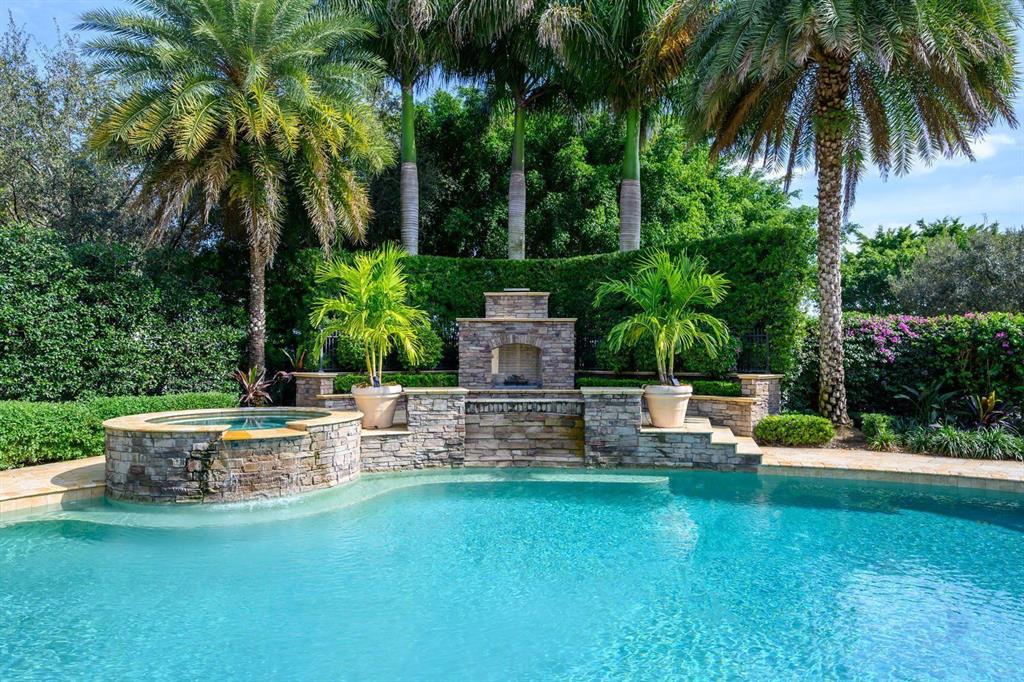 SADDLE TRAIL PARK OF WELLINGTON - Residential