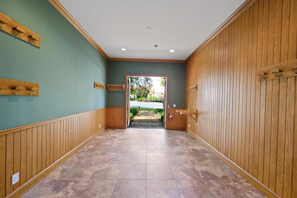 SADDLE TRAIL PARK OF WELLINGTON - Residential