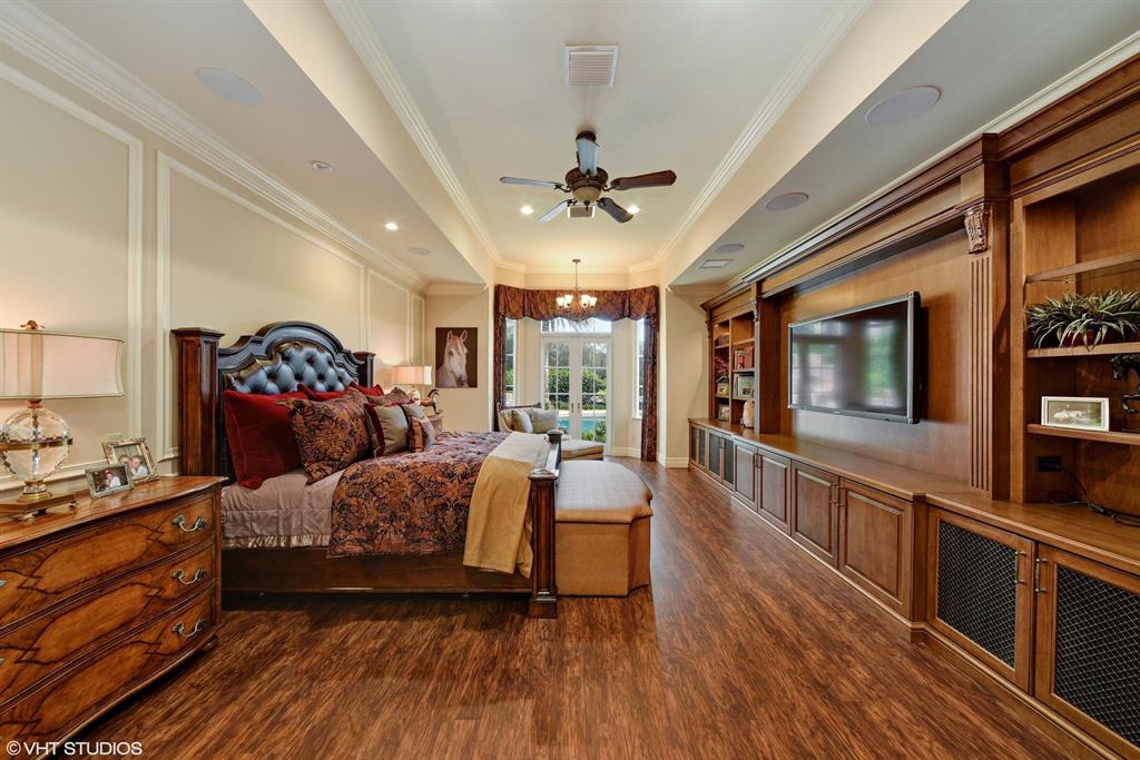 SADDLE TRAIL PARK OF WELLINGTON - Residential