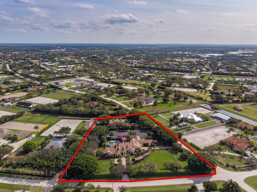 SADDLE TRAIL PARK OF WELLINGTON - Residential