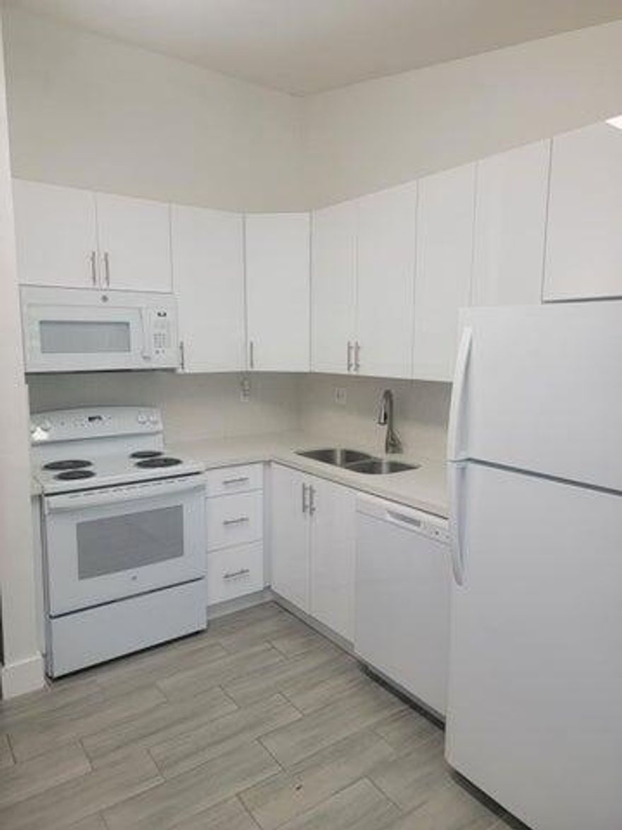 Recently renovated 2/2 condo with In-Unit washer and dryer, dishwasher, central AC unit and 2 parking spaces. Ceramic tile throughout the condo. Very quiet neighborhood. Condo on the 2nd floor, no elevator. Centrally located close to Miami Lakes and Palm Spring North.