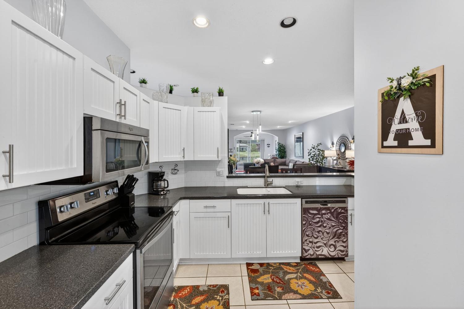 PALM ISLES WEST - Residential