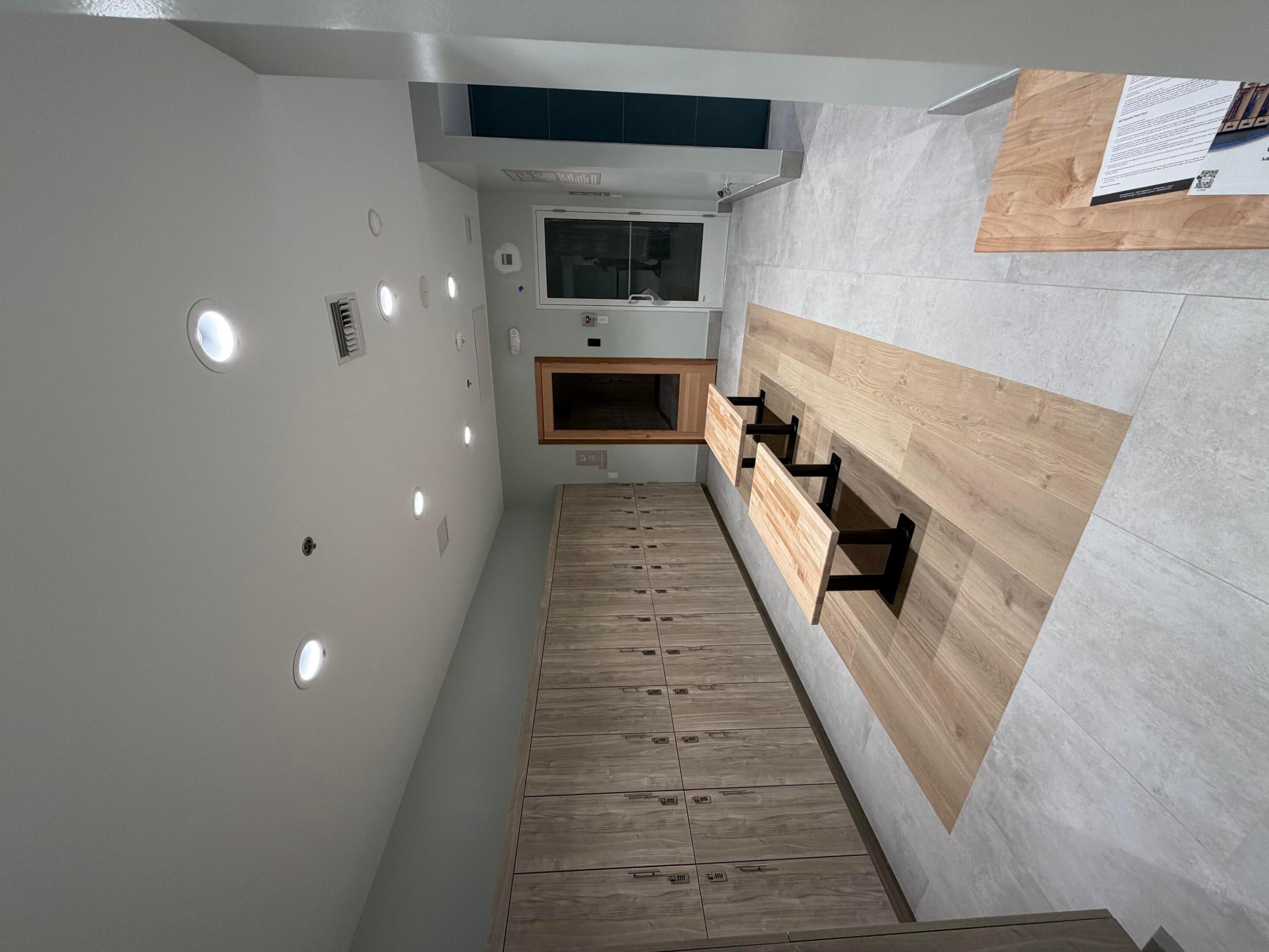 PALM ISLES WEST - Residential