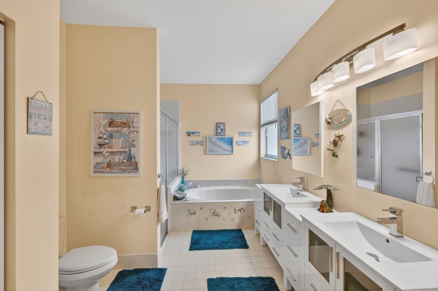 PALM ISLES WEST - Residential