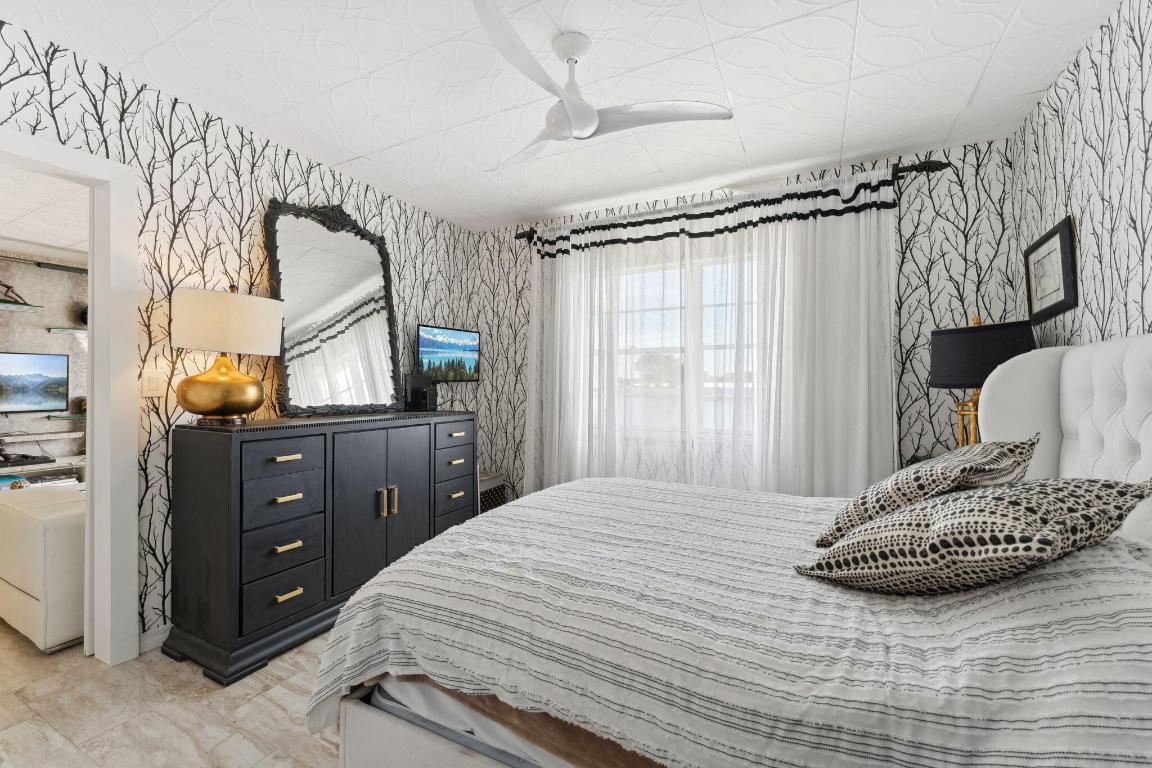 LEISUREVILLE LAKE CONDO - Residential