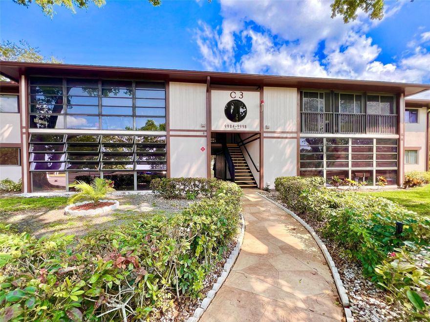 Priced to Sell! Welcome to this Perfect 2-Bedroom, 2-Bathroom, First-Floor Condo Located in the Gated Belfort Community of Kings Point, which is claimed to be Housing for 55+ Older Persons. Open Kitchen & Large Enclosed Porch with Separate Laundry Room including Full-Sized Washer & Dryer. 24-Hour Security, 1-Assigned Parking Space & Lots of Guest Parking. Belfort Amenities include a Large Pool, 2-Gas Grills & Shuffleboard. Bluestream Fiber Internet/TV included in the Condo Fee. Enjoy the Spectacular King's Point Club House that includes Live Shows, Billiards, Gym, Heated Indoor/Outdoor Pools, Sauna, Cards/Games, Clubs, Courtesy Bus Services, Tennis, 4 Pickleball Courts and More!! Wonderful Community w/ Convenient Shopping, Restaurants, Highways, Hospitals and Airport. CAN LEASE RIGHT AWAY!