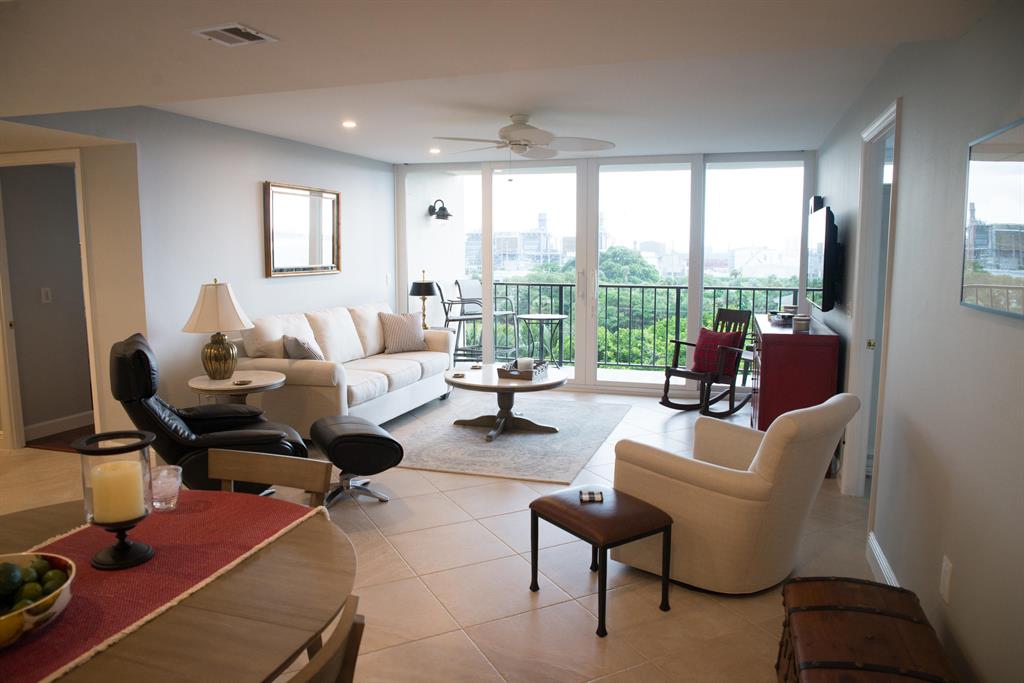 Intracoastal Waterway unit on the only private beach for miles, with views of Palm Beach and Singer Islands, famed Rybovich Marina, and downtown. In 2018, the Palm Beach House completed concrete restoration, waterproofing, and new roof. There is 24-hour security, gated entrance, and a staffed front desk. Common areas include a professionally equipped gym, sauna, and activity rooms. This luxury suite boasts many upgrades including being completely renovated in 2019 with new kitchen, custom cabinets, quartz counters, quartz vanity, professionally designed closets, all new appliances with an induction stove, full size washer and dryer, new master bath, and upgraded electrical service. The windows were upgraded to hurricane standard and with remote controlled blinds in the master. Trun Key!