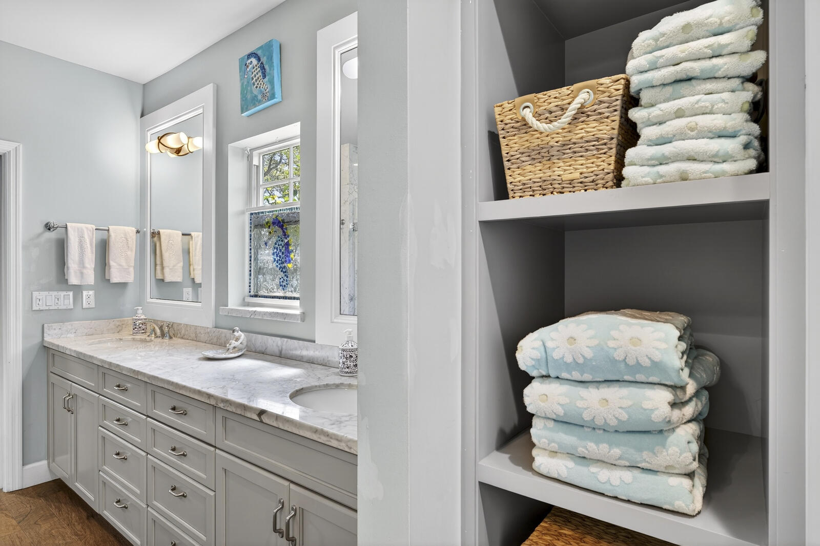 PEBBLE BAY ESTATES - Residential