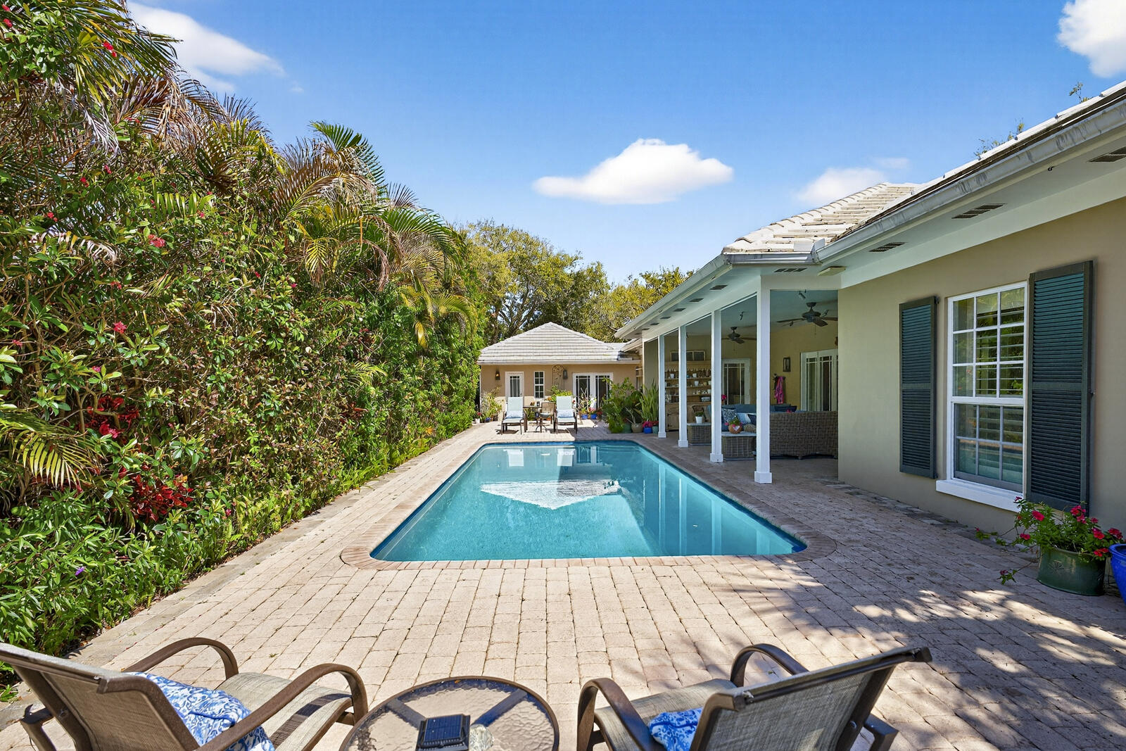 PEBBLE BAY ESTATES - Residential