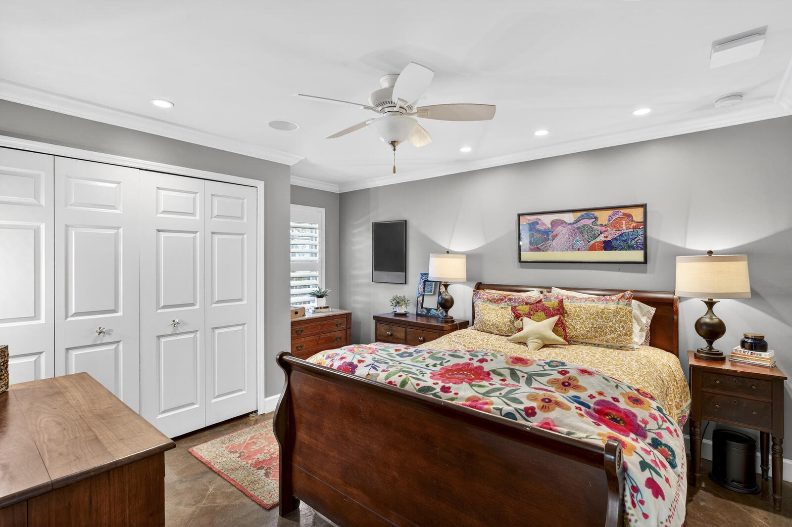 PEBBLE BAY ESTATES - Residential