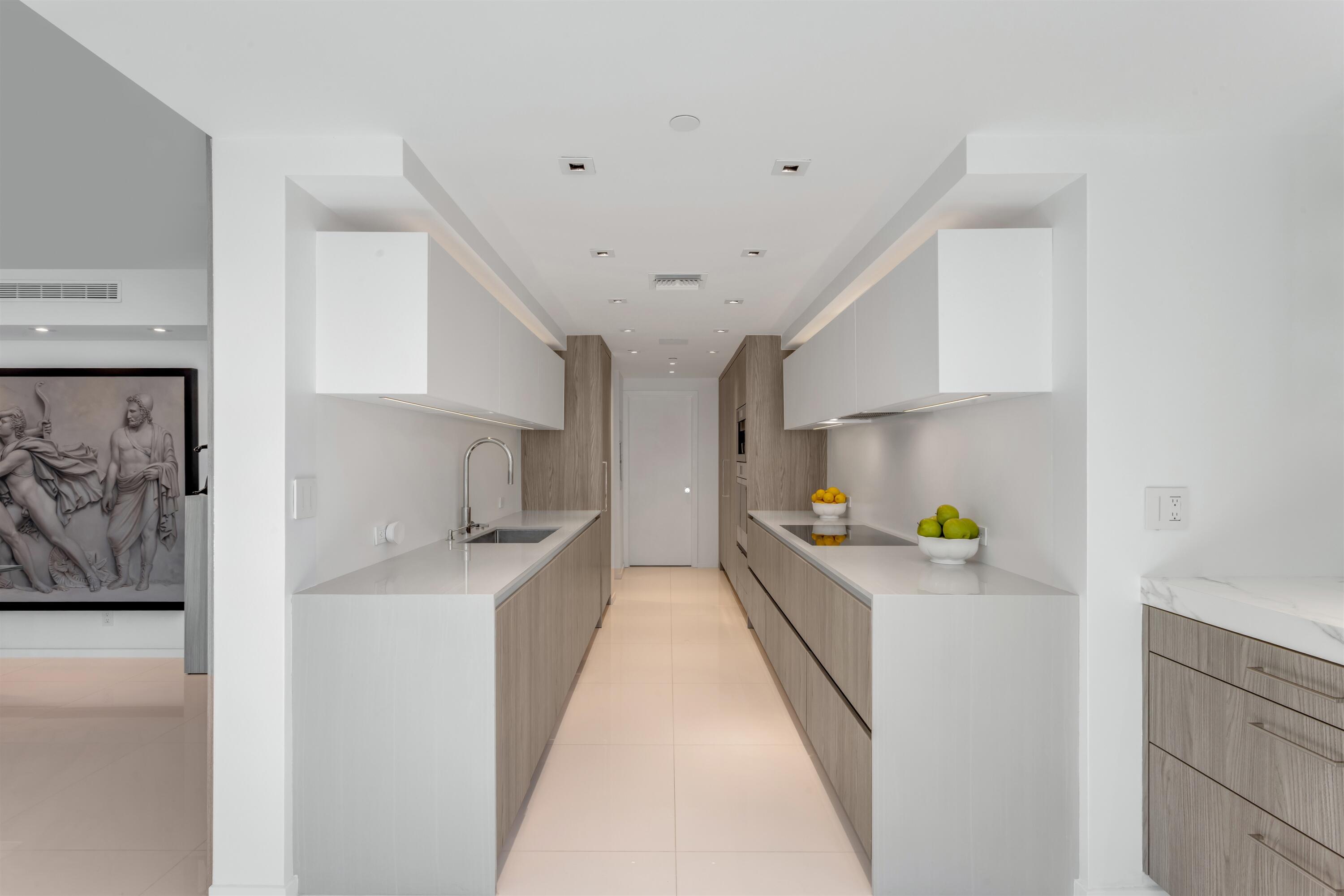 HALCYON OF PALM BEACH - Residential