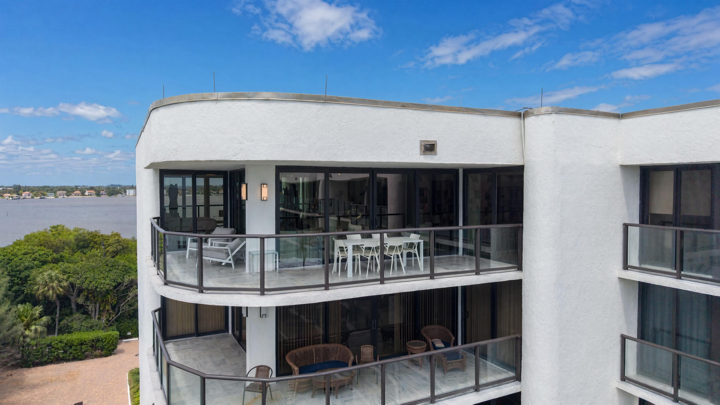 HALCYON OF PALM BEACH - Residential