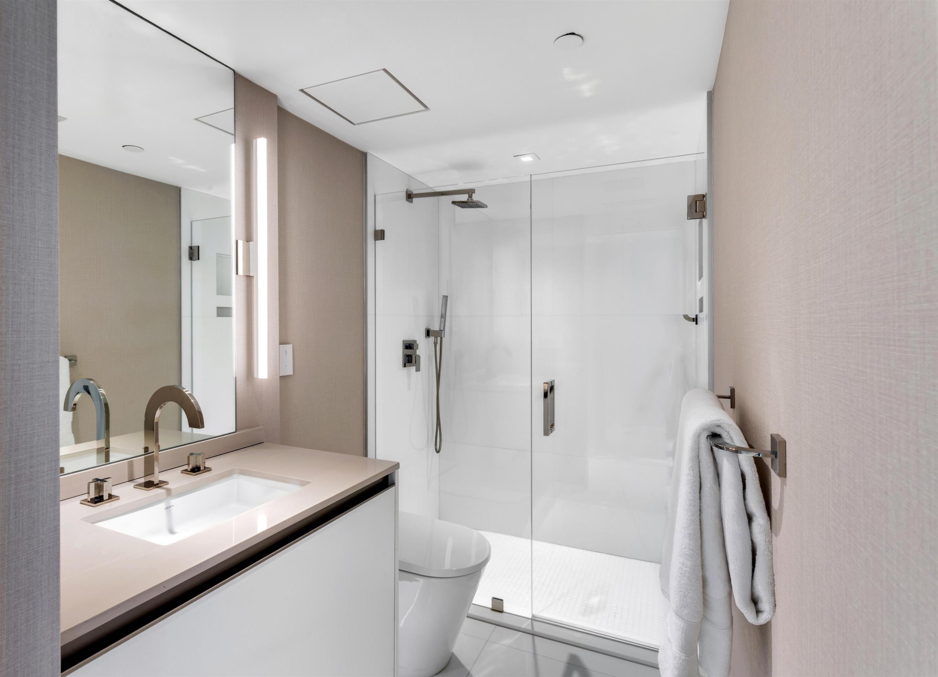 HALCYON OF PALM BEACH - Residential