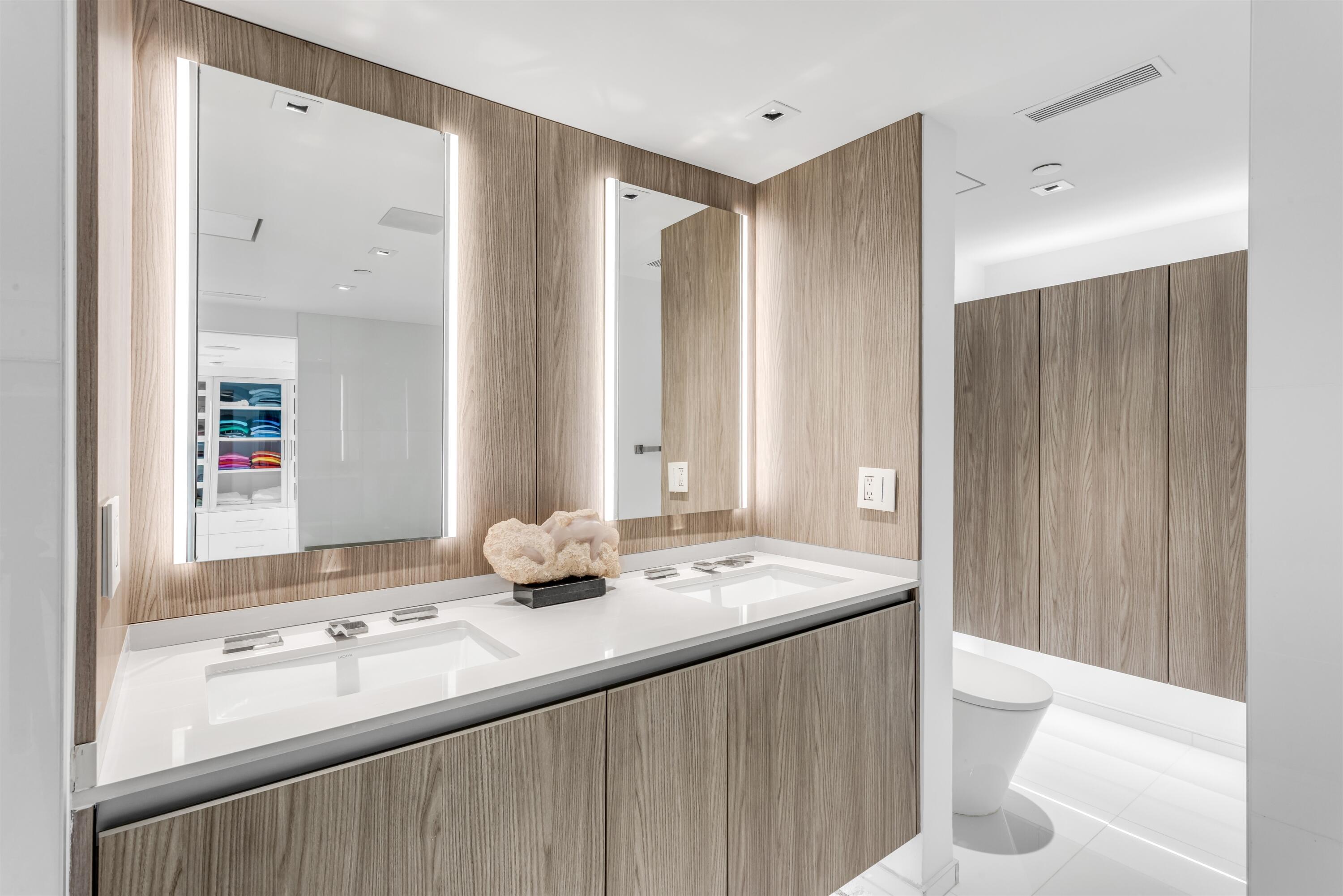 HALCYON OF PALM BEACH - Residential