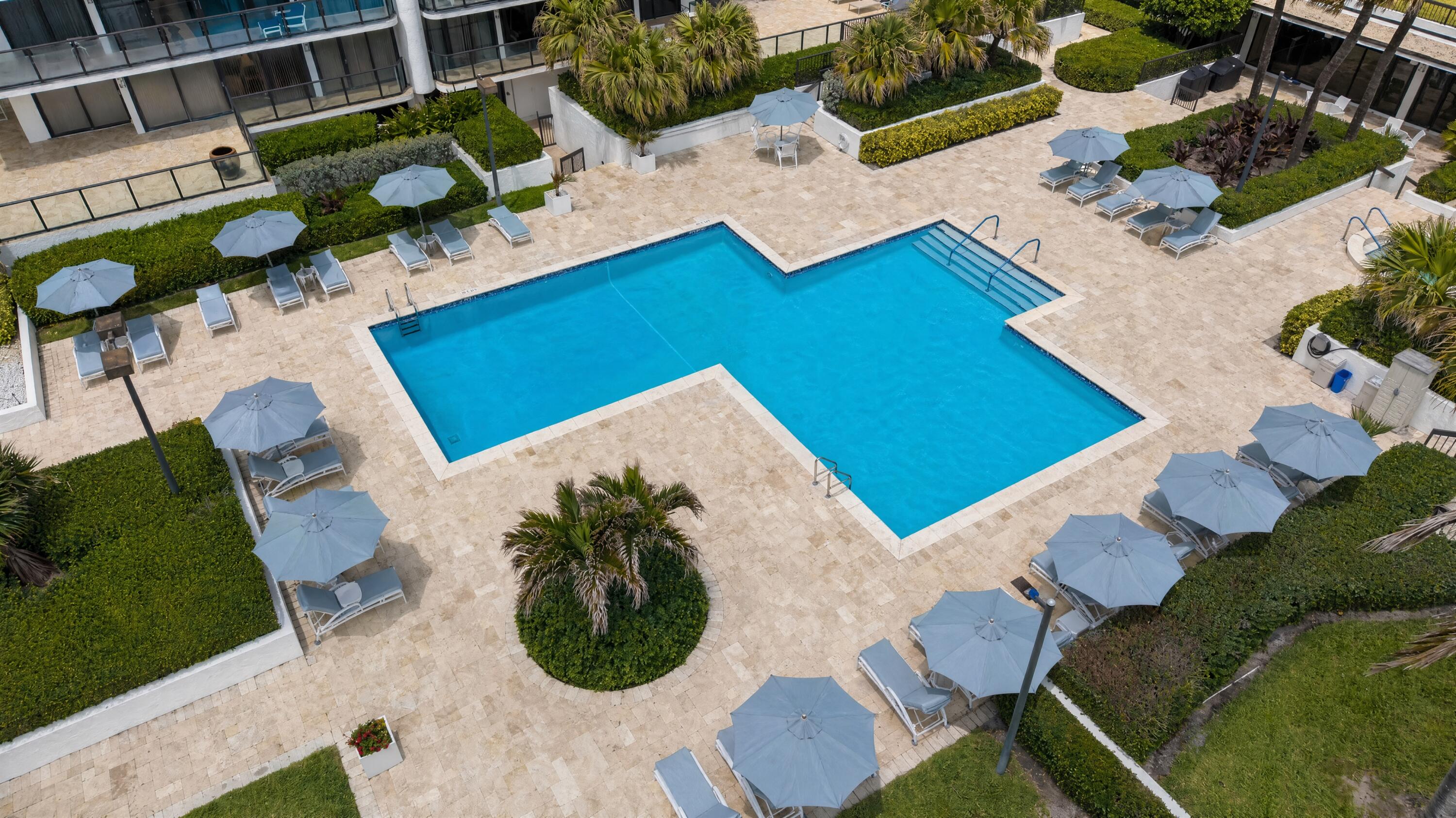 HALCYON OF PALM BEACH - Residential