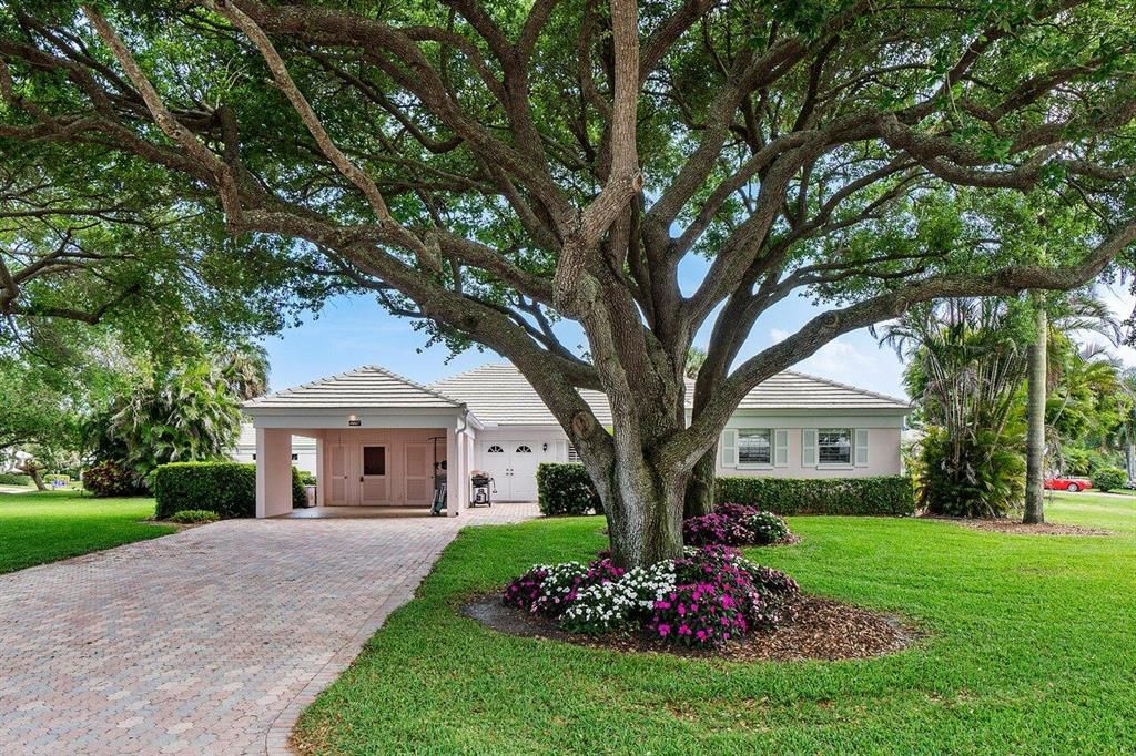 Photo of 4447 Sanderling Circle E, Boynton Beach, FL 33436 (MLS # R10703582)