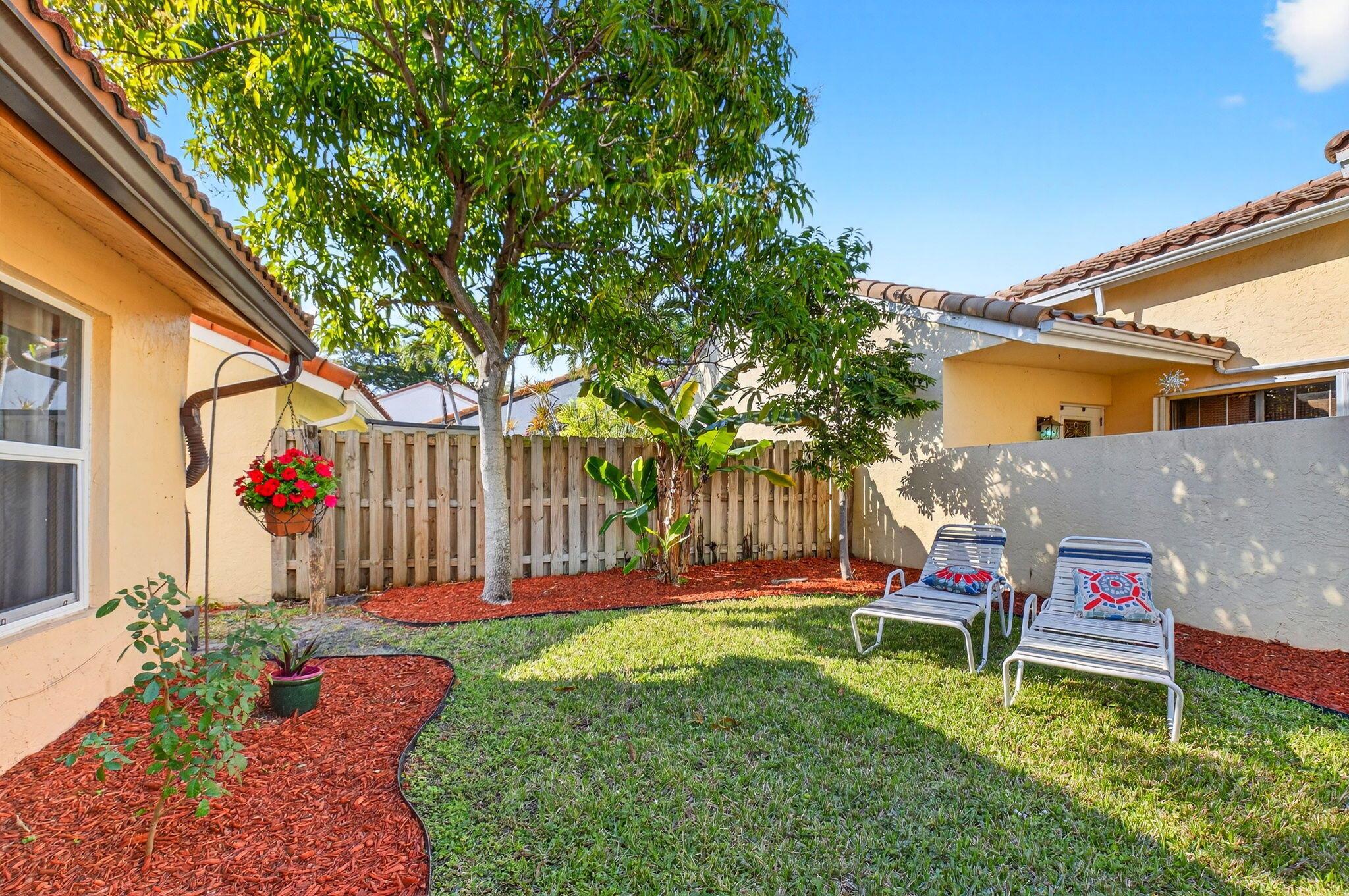 RAINBERRY LAKE - Residential