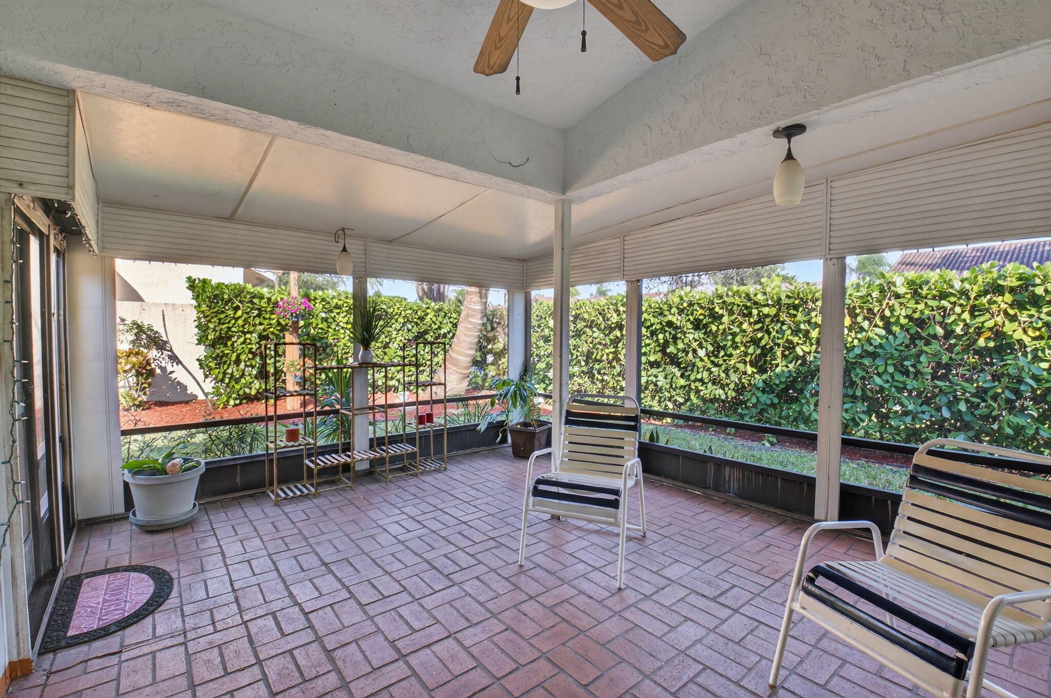 RAINBERRY LAKE - Residential