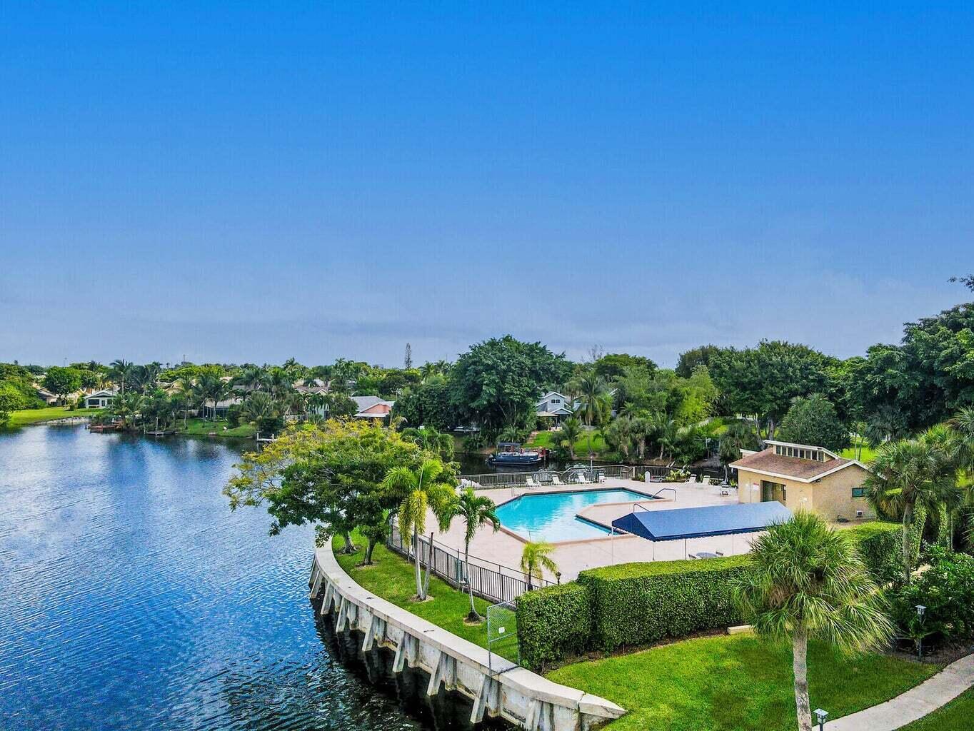 RAINBERRY LAKE - Residential