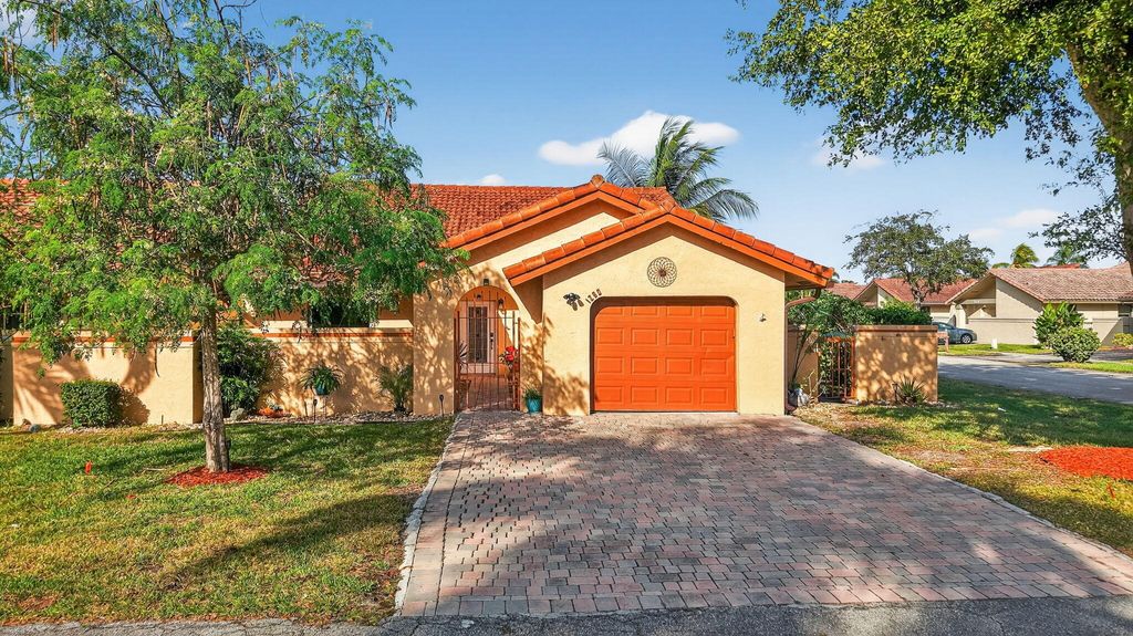 Photo of 1290 NW 21st Terrace, Delray Beach, FL 33445 (MLS # R11148437)