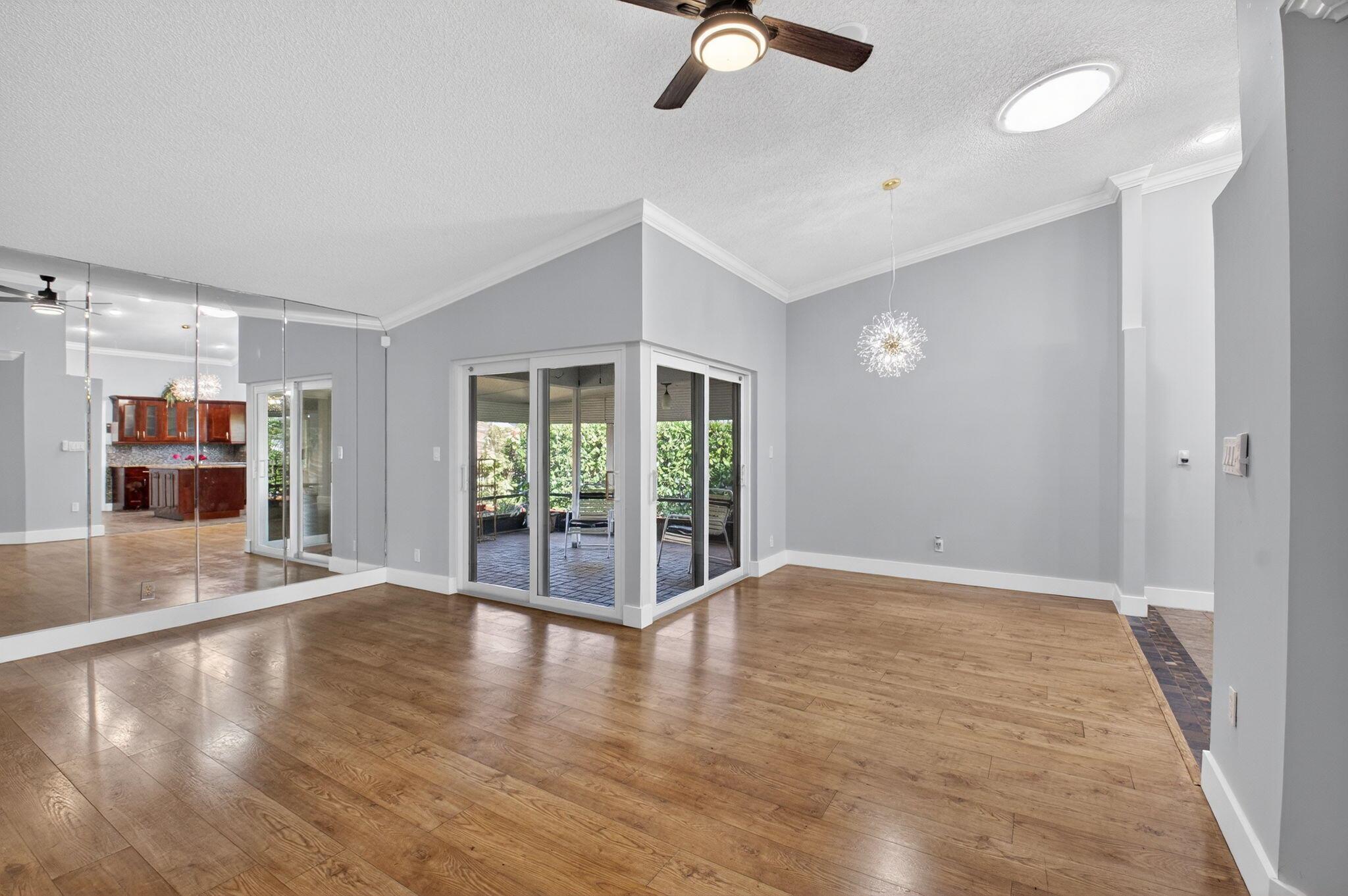 RAINBERRY LAKE - Residential