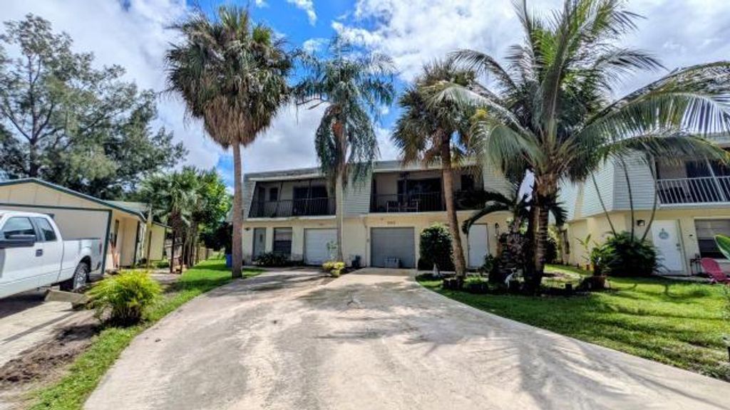 Photo of 9317 Green Meadows Way #1, Palm Beach Gardens, FL 33418 (MLS # F10527545)