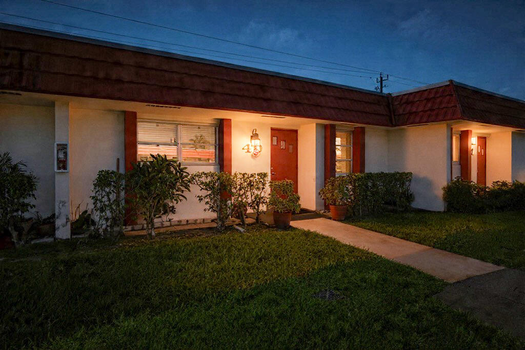 5800 W Fernley Dr Drive W 40