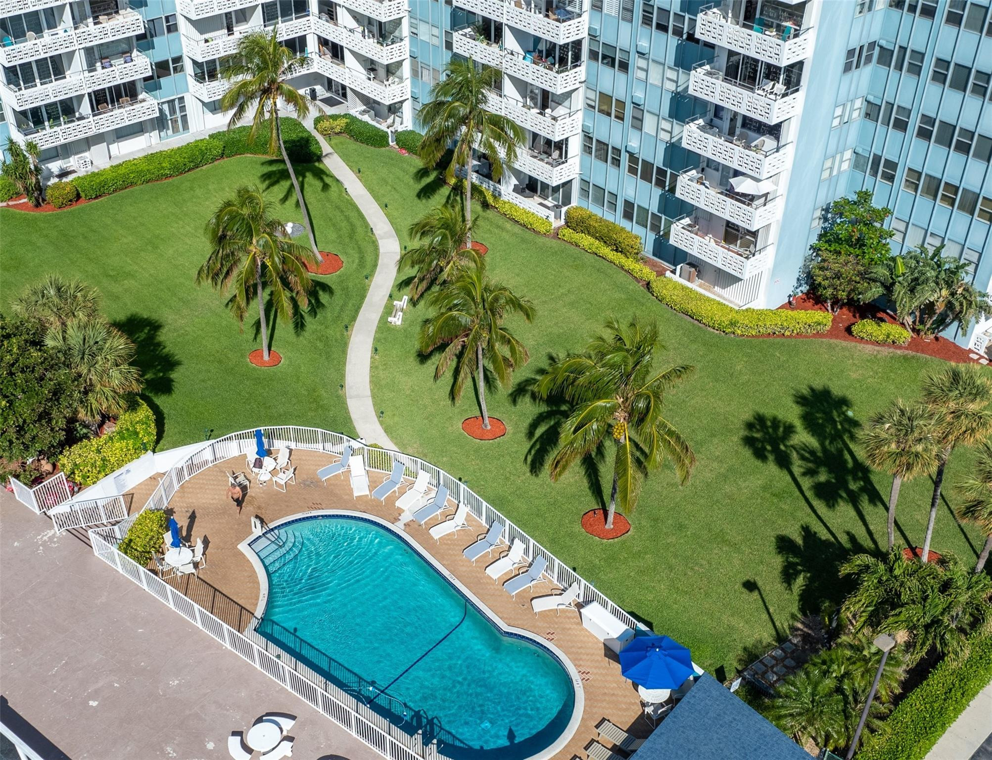 Breakwater Towers Co-Op - Residential