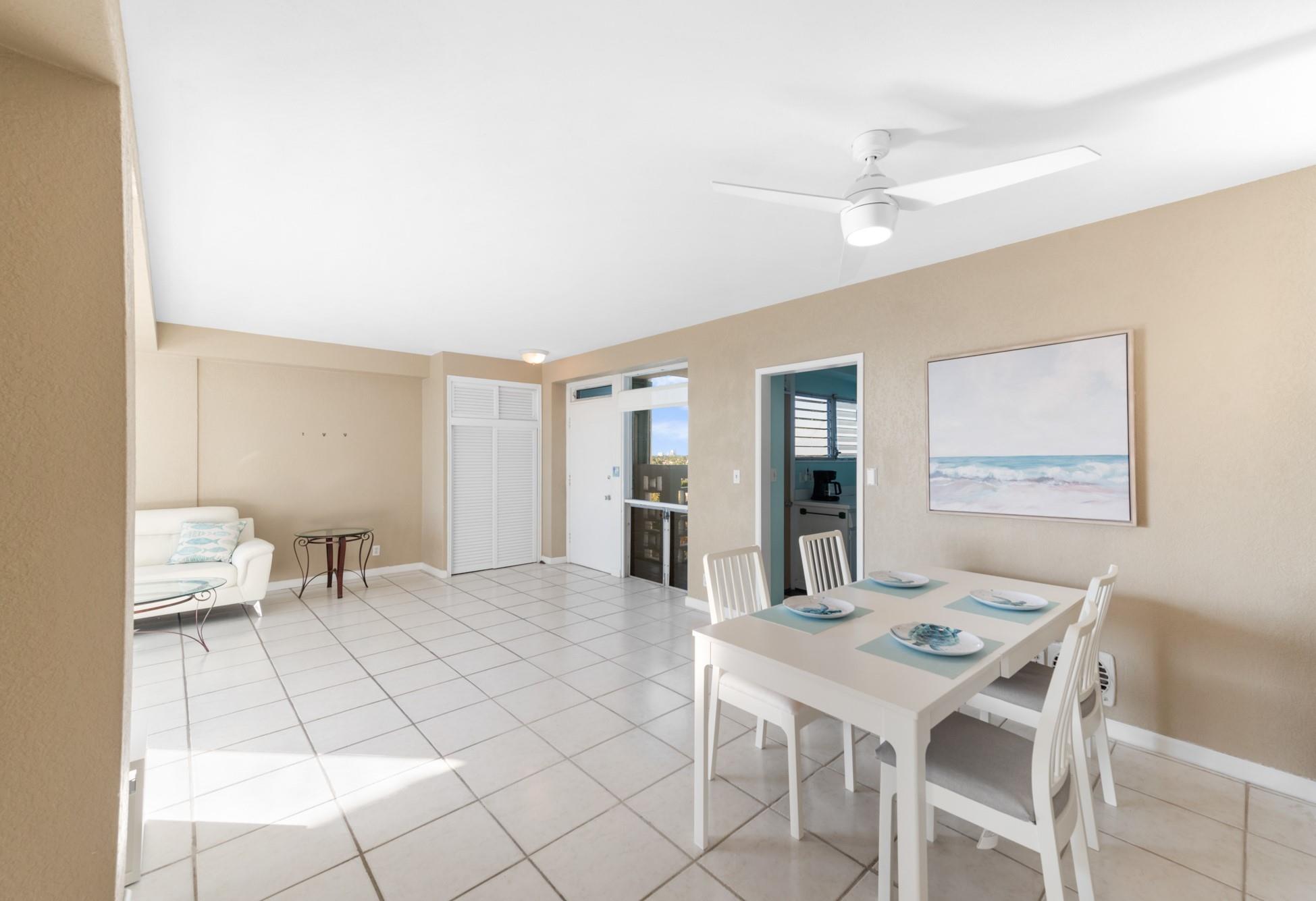 Breakwater Towers - Residential