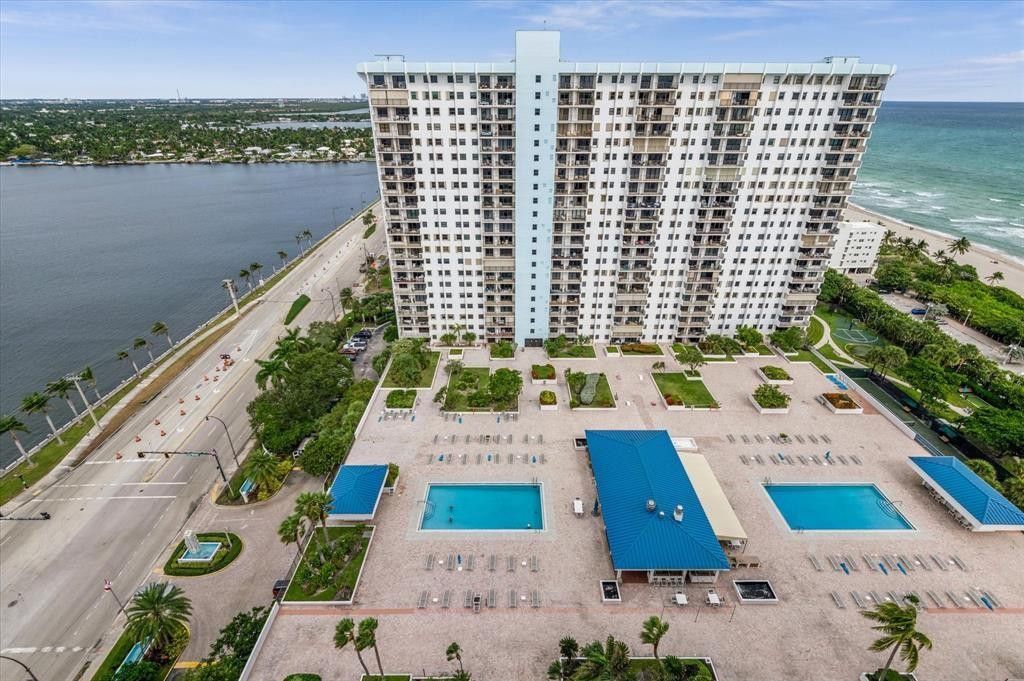 Photo of 1201 S Ocean Dr #1209S, Hollywood, FL 33019 (MLS # F10546333)