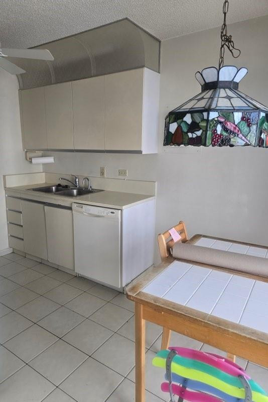 1201 S Ocean Drive 1209S