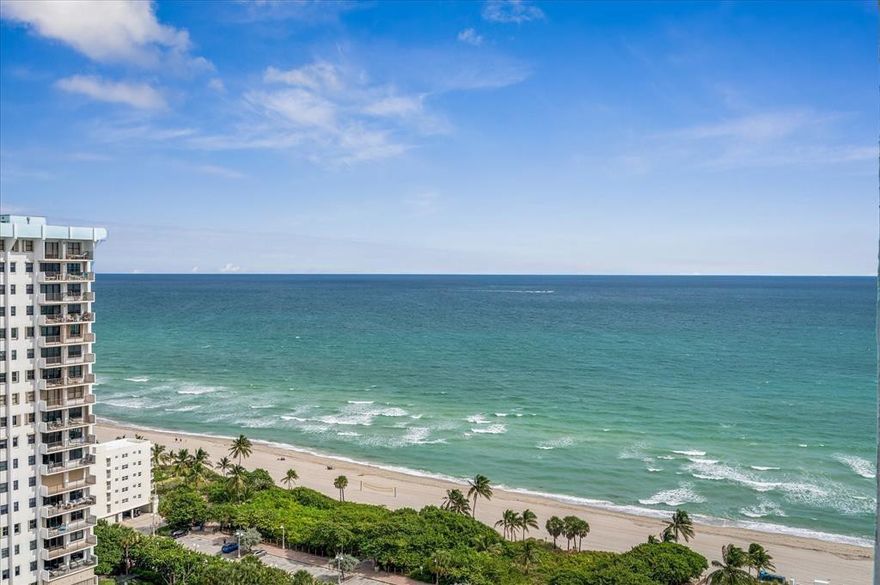 THIS UNIT HAS AMAZING POTENTIAL, FANTASTIC VIEWS OF OCEAN AND INTRACOASTAL. PRICED RIGHT FOR QUICK SALE. NEWER AIR CONDITIONER AND HOT WATER HEATER.