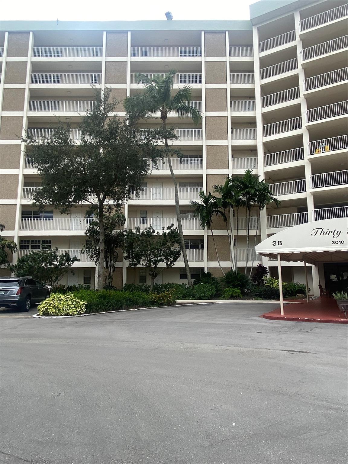3010 N Course Dr 106