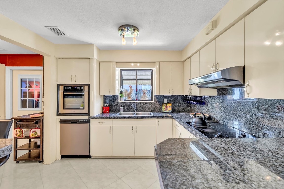 Douglas Park 45-29 B - Residential