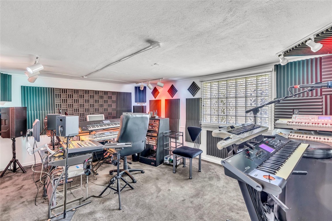 Douglas Park 45-29 B - Residential