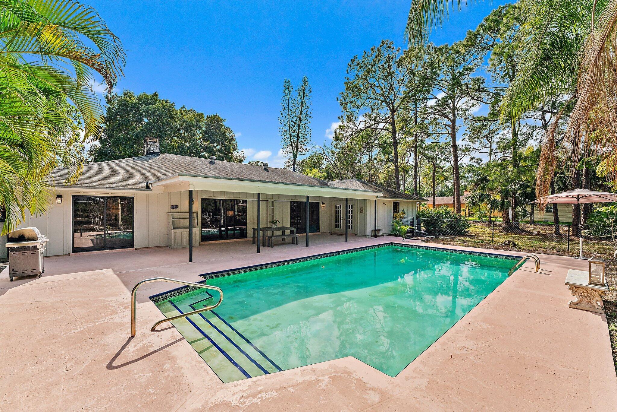 12215 N 174th Place N