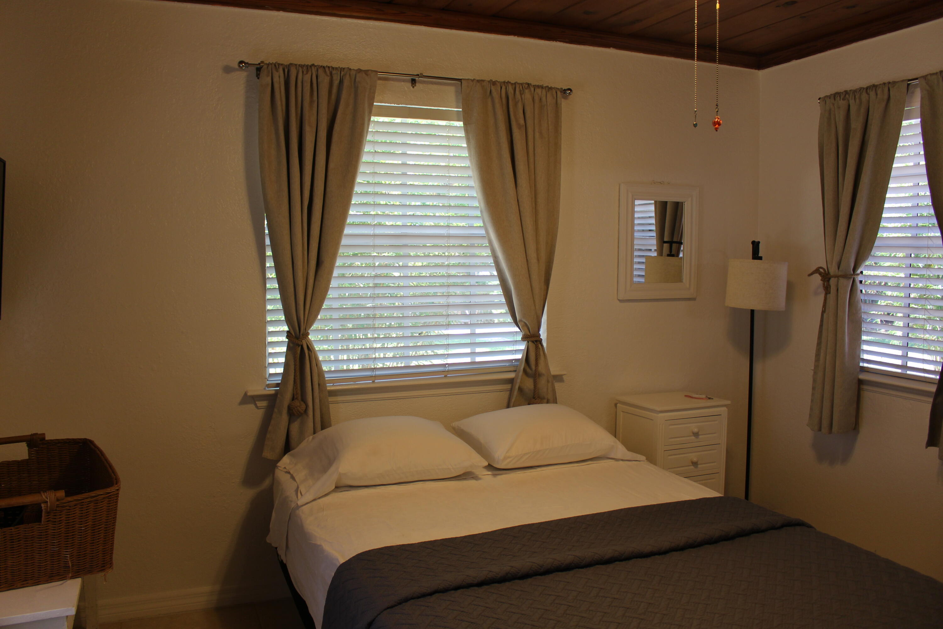 GULFSTREAM ESTATES 2 - Residential Lease