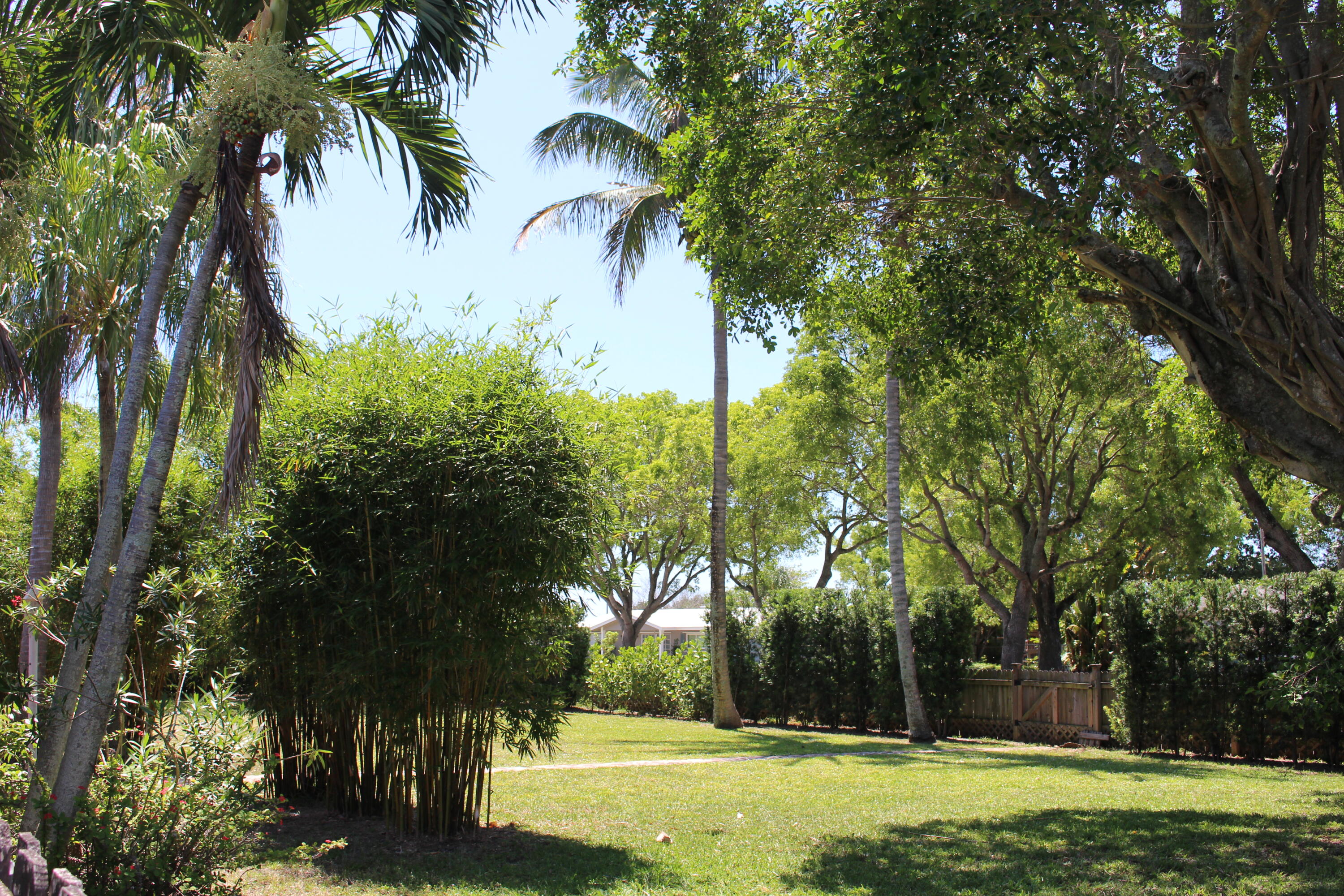 GULFSTREAM ESTATES 2 - Residential Lease