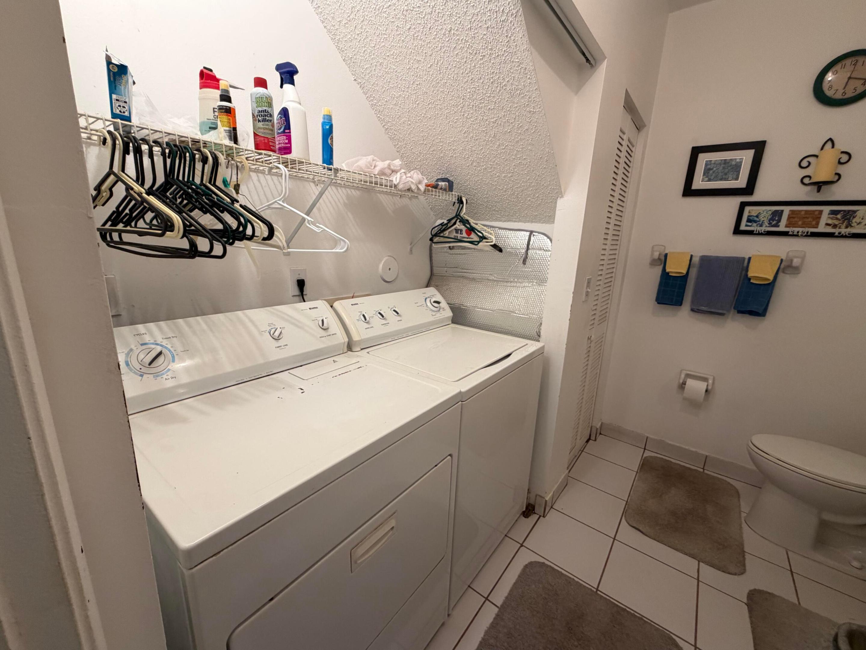 CORAL SPRINGS COUNTRY CLUB - Residential