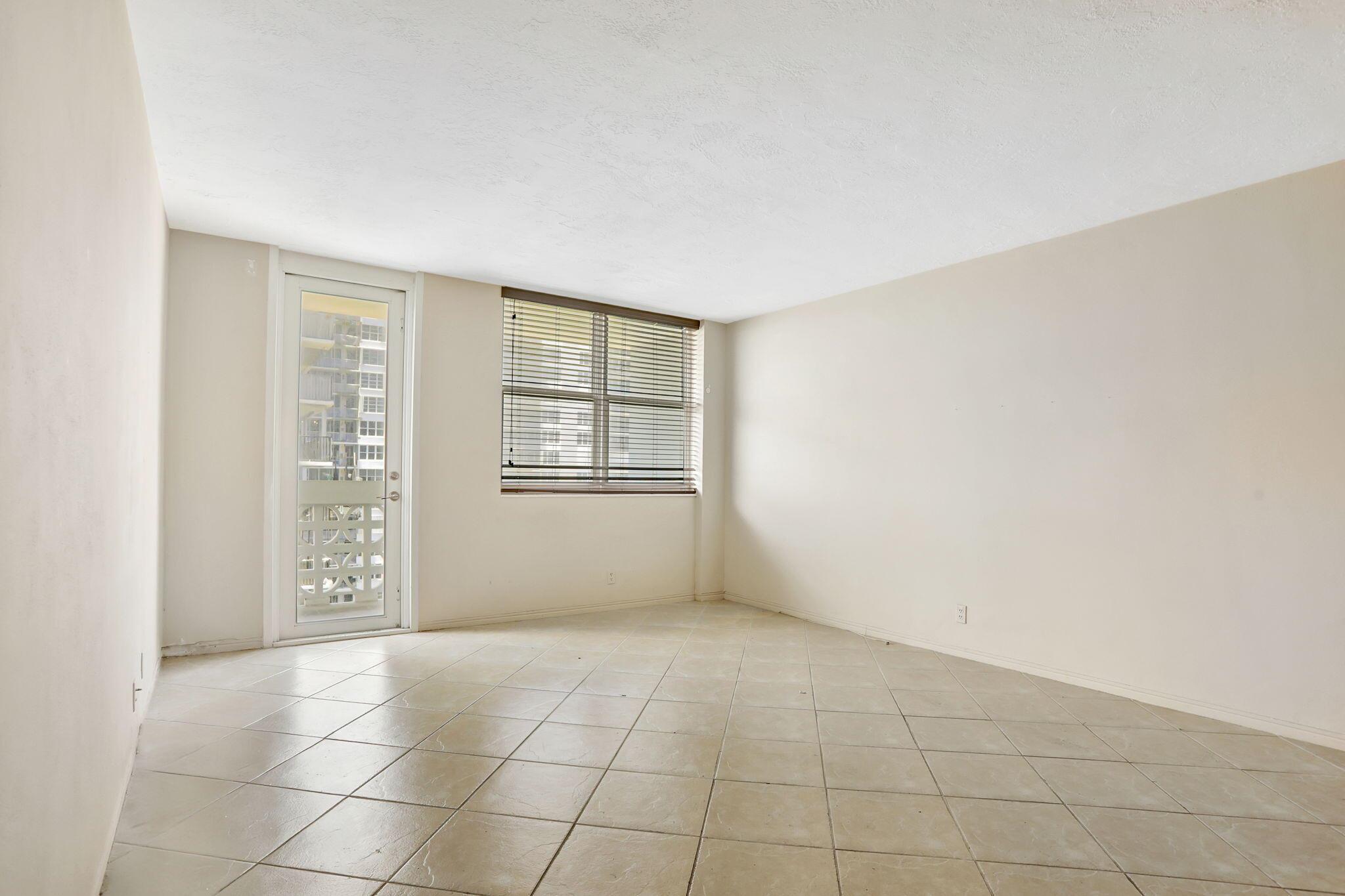4250 Galt Ocean Drive 11c
