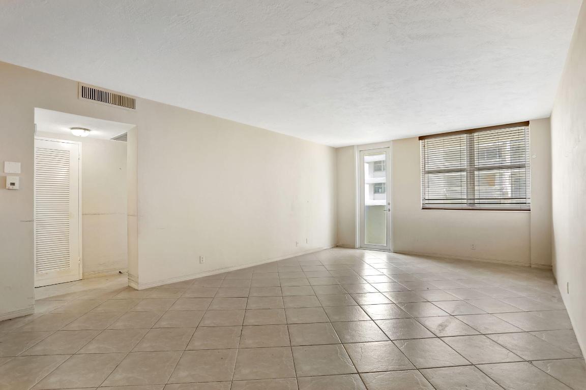 4250 Galt Ocean Drive 11c