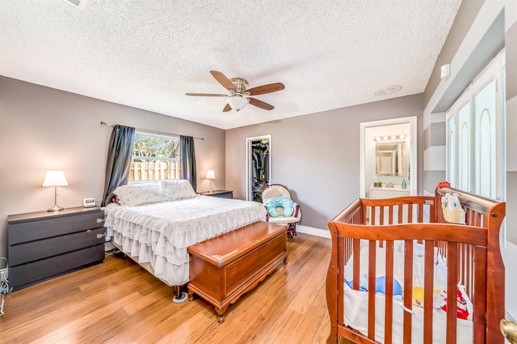 HOLIDAY CITY - Residential