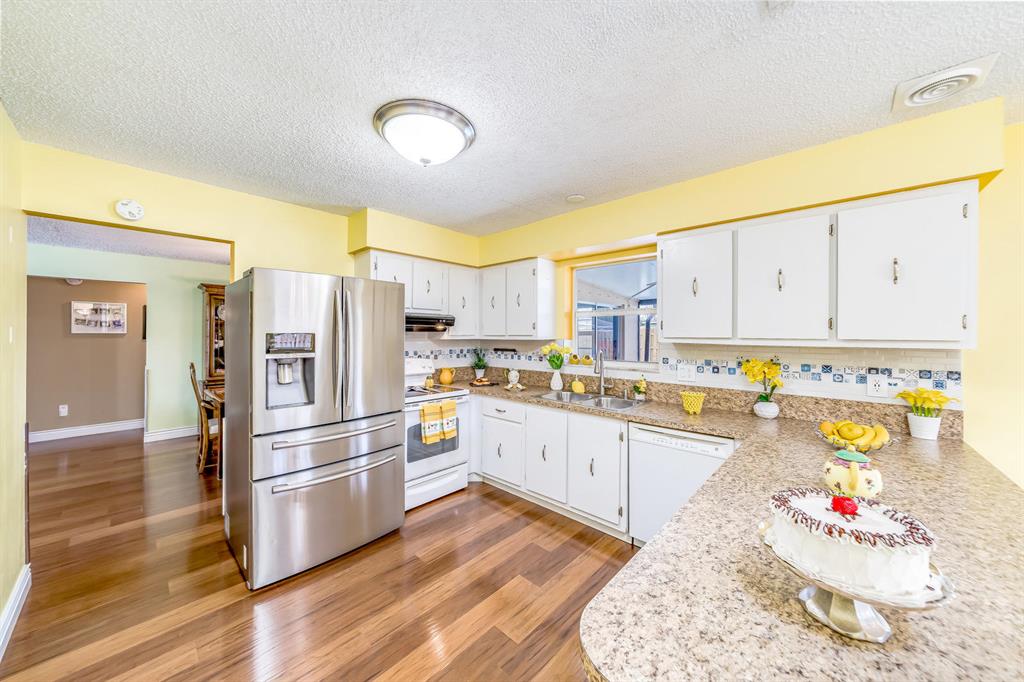 HOLIDAY CITY - Residential