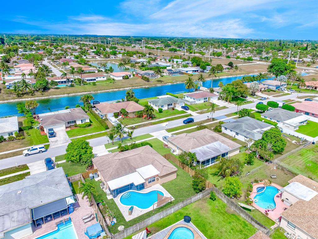 HOLIDAY CITY - Residential