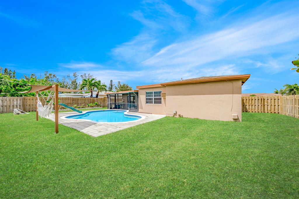 HOLIDAY CITY - Residential