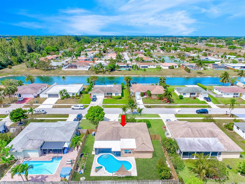 HOLIDAY CITY - Residential