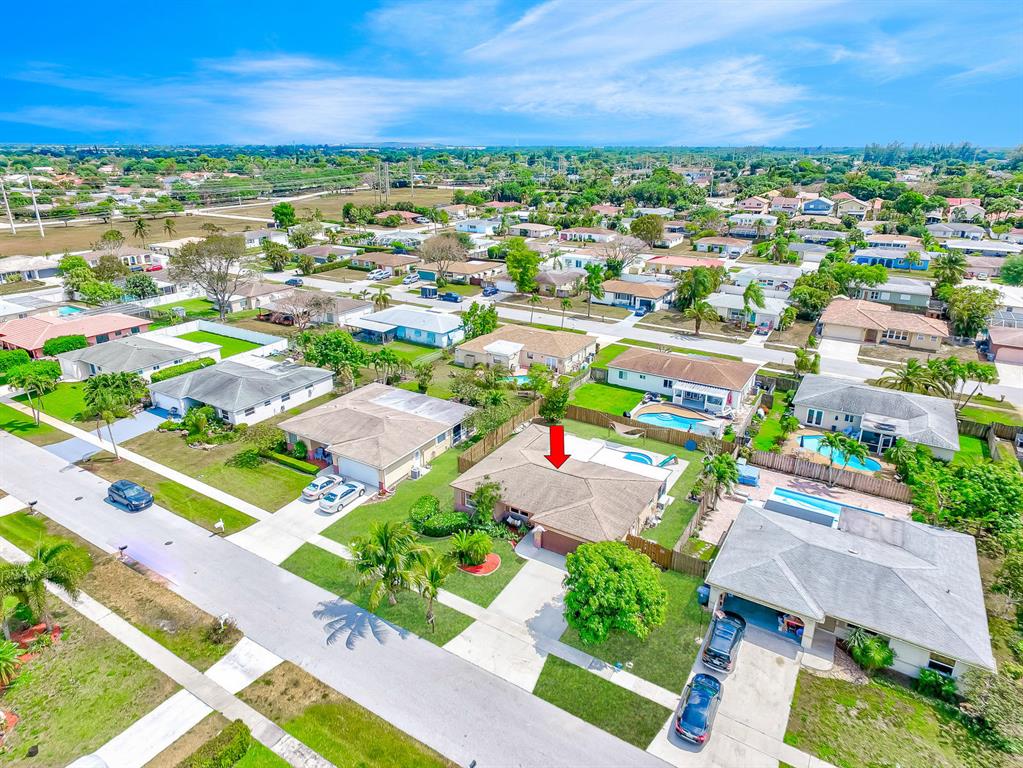 HOLIDAY CITY - Residential