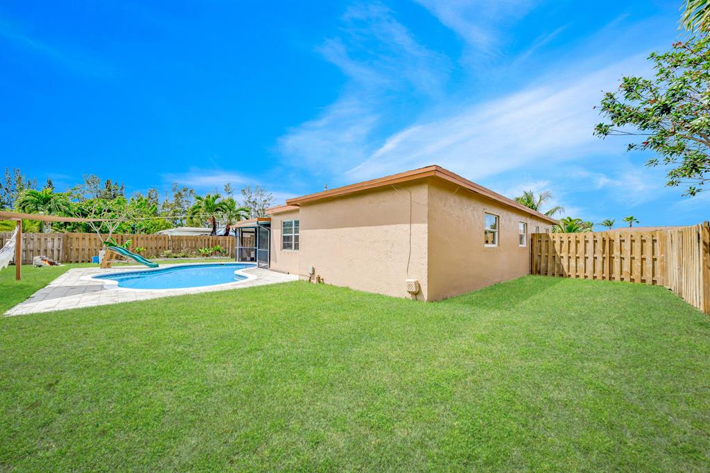 HOLIDAY CITY - Residential