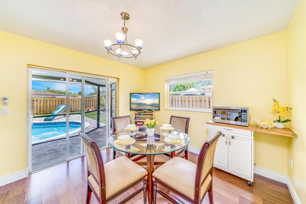 HOLIDAY CITY - Residential